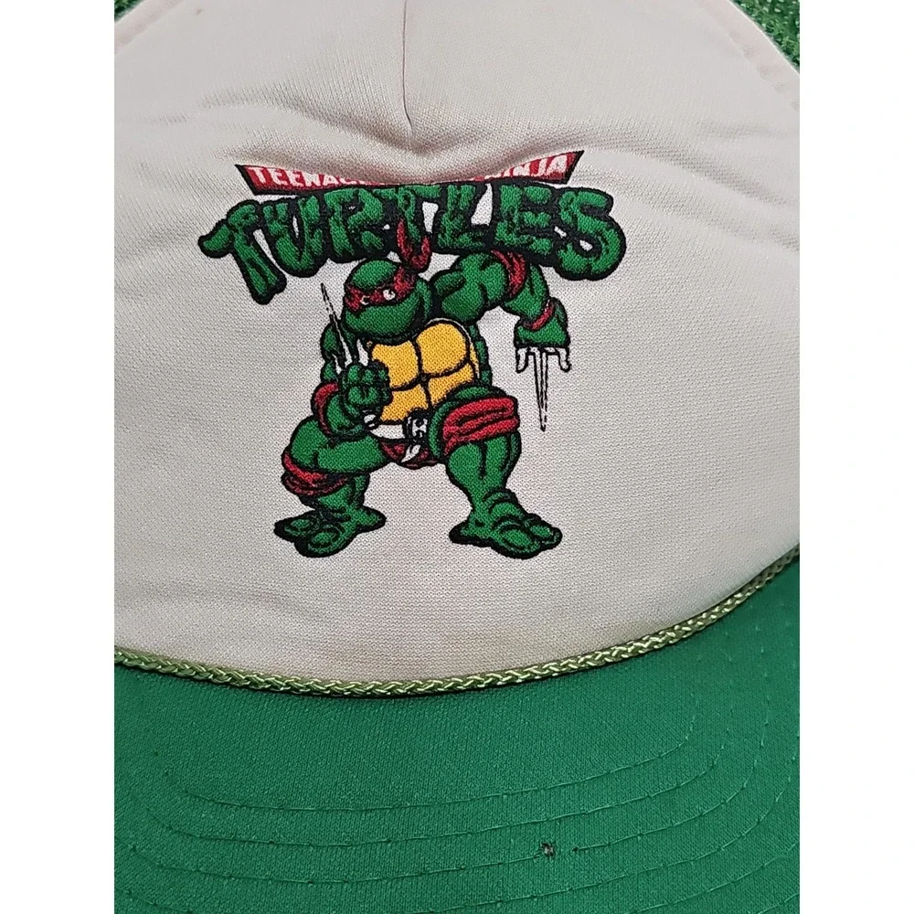 Teenage Mutant Ninja Turtles (Raphael) rope-trim mesh trucker hat